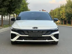 2023 Hyundai Elantra 1.5L CVT LUX Premium, белый — фото 2