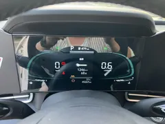 2023 Hyundai Elantra 1.5L CVT LUX Premium, белый — фото 5