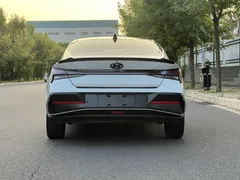 2023 Hyundai Elantra 1.5L CVT LUX Premium, белый — фото 11