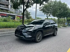 2023 Toyota Wildlander 2.0L 4WD Luxury Plus, чёрный — фото 1