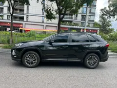 2023 Toyota Wildlander 2.0L 4WD Luxury Plus, чёрный — фото 4