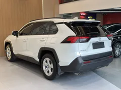 2023 Toyota RAV4 2.0L CVT 2WD, белый — фото 18