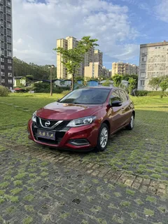 2023 Nissan Tiida 1.6L CVT, красный — фото 1