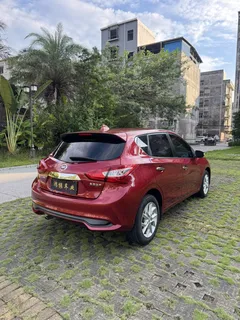 2023 Nissan Tiida 1.6L CVT, красный — фото 14
