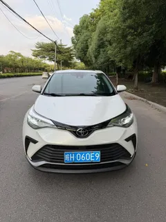 2022 Toyota IZOA 2.0L CARE, белый — фото 1