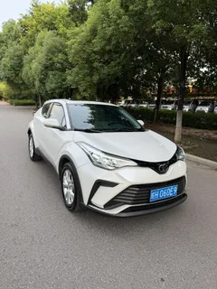 2022 Toyota IZOA 2.0L CARE, белый — фото 2
