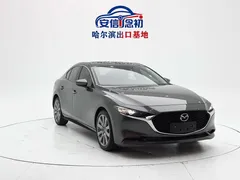 2022 Mazda Mazda3 2.0L AT — фото 3