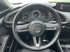 2021 Mazda Mazda3 2.0L AT, красный — фото 5