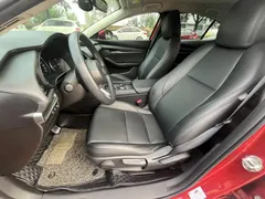 2021 Mazda Mazda3 2.0L AT, красный — фото 10