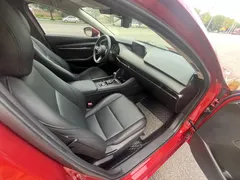 2021 Mazda Mazda3 2.0L AT, красный — фото 12