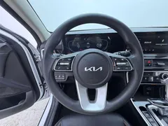 2023 Kia Seltos 1.5L IVT Luxury, белый — фото 8