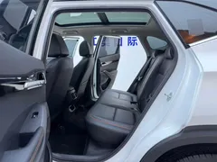 2023 Kia Seltos 1.5L IVT Luxury, белый — фото 12