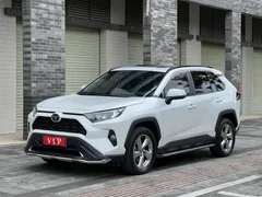 2022 Toyota RAV4 2.0L CVT 2WD Fashion Plus, белый — фото 1