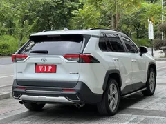 2022 Toyota RAV4 2.0L CVT 2WD Fashion Plus, белый — фото 4