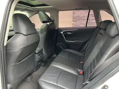 2022 Toyota RAV4 2.0L CVT 2WD Fashion Plus, белый — фото 8