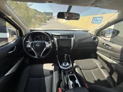 2023 Nissan Navara 2.5L AT 4WD Premium QR25, белый — фото 5