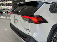 2023 Toyota RAV4 2.0L CVT 4WD Adventure, белый — фото 6
