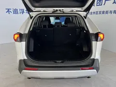 2023 Toyota RAV4 2.0L CVT 4WD Adventure, белый — фото 7