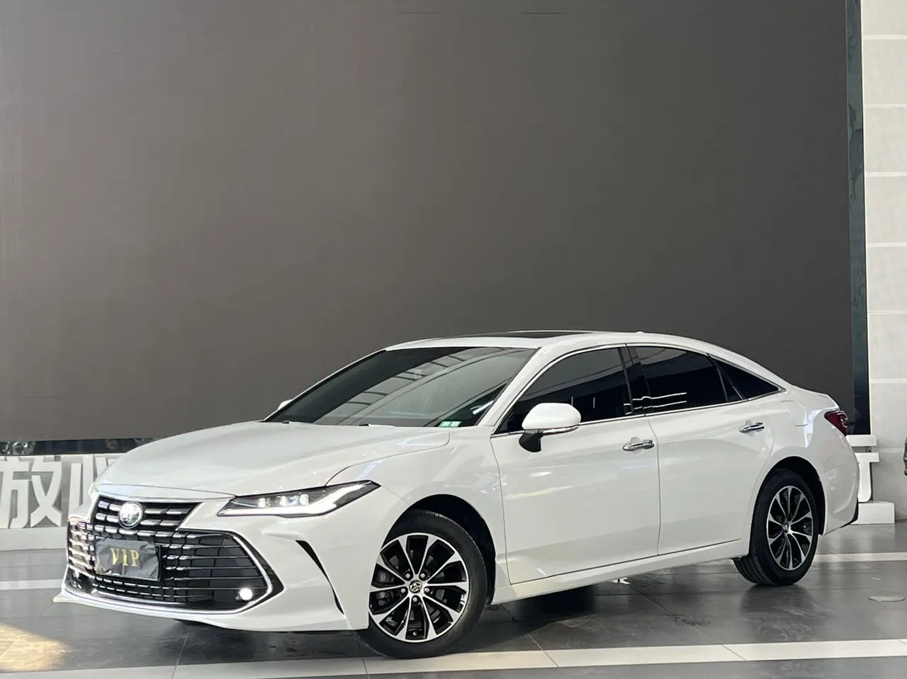 2022 Toyota Avalon 2.0L Luxury