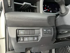 2022 Toyota Avalon 2.0L Luxury, белый — фото 11