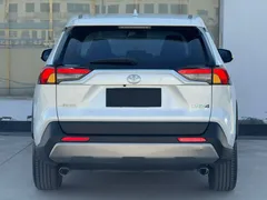 2023 Toyota RAV4 2.0L CVT 2WD Fashion, белый — фото 5