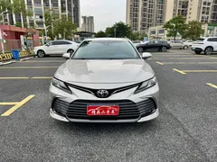 2021 Toyota Camry 2.0G Luxury — фото 3