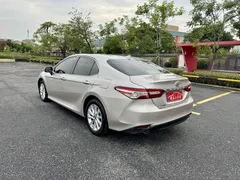 2021 Toyota Camry 2.0G Luxury — фото 6