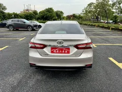 2021 Toyota Camry 2.0G Luxury — фото 7