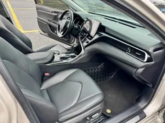 2021 Toyota Camry 2.0G Luxury — фото 9