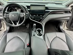 2021 Toyota Camry 2.0G Luxury — фото 16