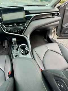 2021 Toyota Camry 2.0G Luxury — фото 18