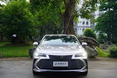 2021 Toyota Avalon 2.5L Luxury — фото 2