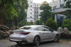 2021 Toyota Avalon 2.5L Luxury — фото 6