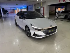 2022 Hyundai Elantra 1.5L CVT LUX Premium, белый — фото 3