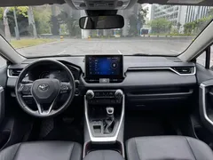 2022 Toyota RAV4 2.0L CVT 2WD Fashion Plus, чёрный — фото 3