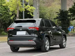 2022 Toyota RAV4 2.0L CVT 2WD Fashion Plus, чёрный — фото 7