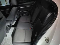 2023 Mazda Mazda3 2.0L AT, белый — фото 11