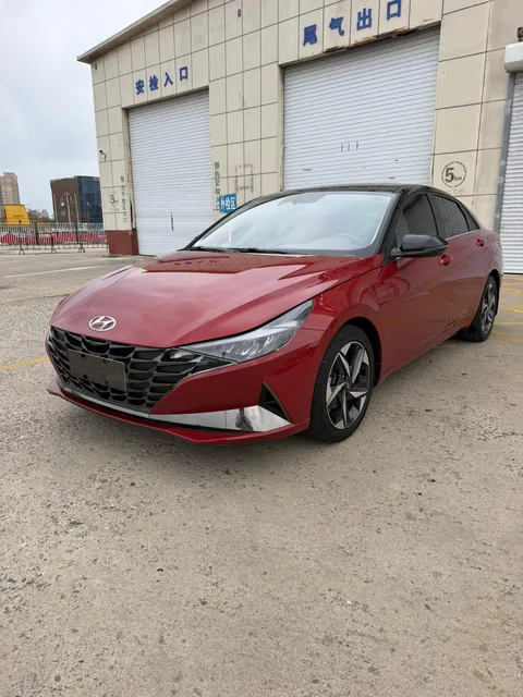 2022 Hyundai Elantra 1.5L CVT LUX Premium