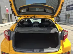 2022 Toyota C-HR 2.0L Comfort, жёлтый — фото 17
