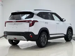 2023 Kia Seltos 1.5L IVT Luxury, белый — фото 4