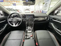 2023 Kia Seltos 1.5L IVT Luxury, белый — фото 9