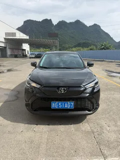 2023 Toyota Frontlander 2.0L CVT Leading, чёрный — фото 2