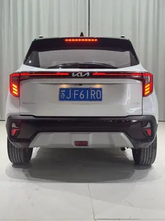 2023 Kia Seltos 1.5L IVT Luxury, белый — фото 6