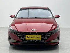 2021 Hyundai Elantra 1.5L CVT LUX Premium, красный — фото 2