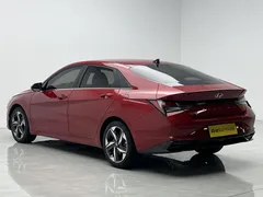 2021 Hyundai Elantra 1.5L CVT LUX Premium, красный — фото 5