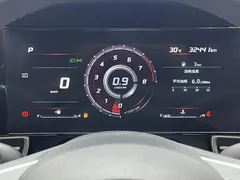2021 Hyundai Elantra 1.5L CVT LUX Premium, красный — фото 10