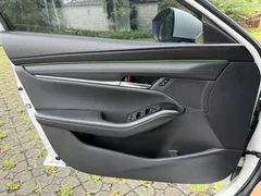 2022 Mazda Mazda3 2.0L AT, белый — фото 18