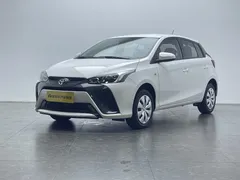 2022 Toyota Yaris L Zhixuan 1.5L CVT Leading Plus, белый — фото 1
