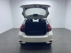 2022 Toyota Yaris L Zhixuan 1.5L CVT Leading Plus, белый — фото 15