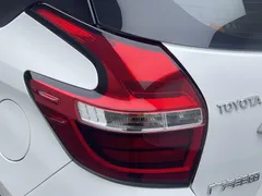 2022 Toyota Yaris L Zhixuan 1.5L CVT Leading Plus, белый — фото 19